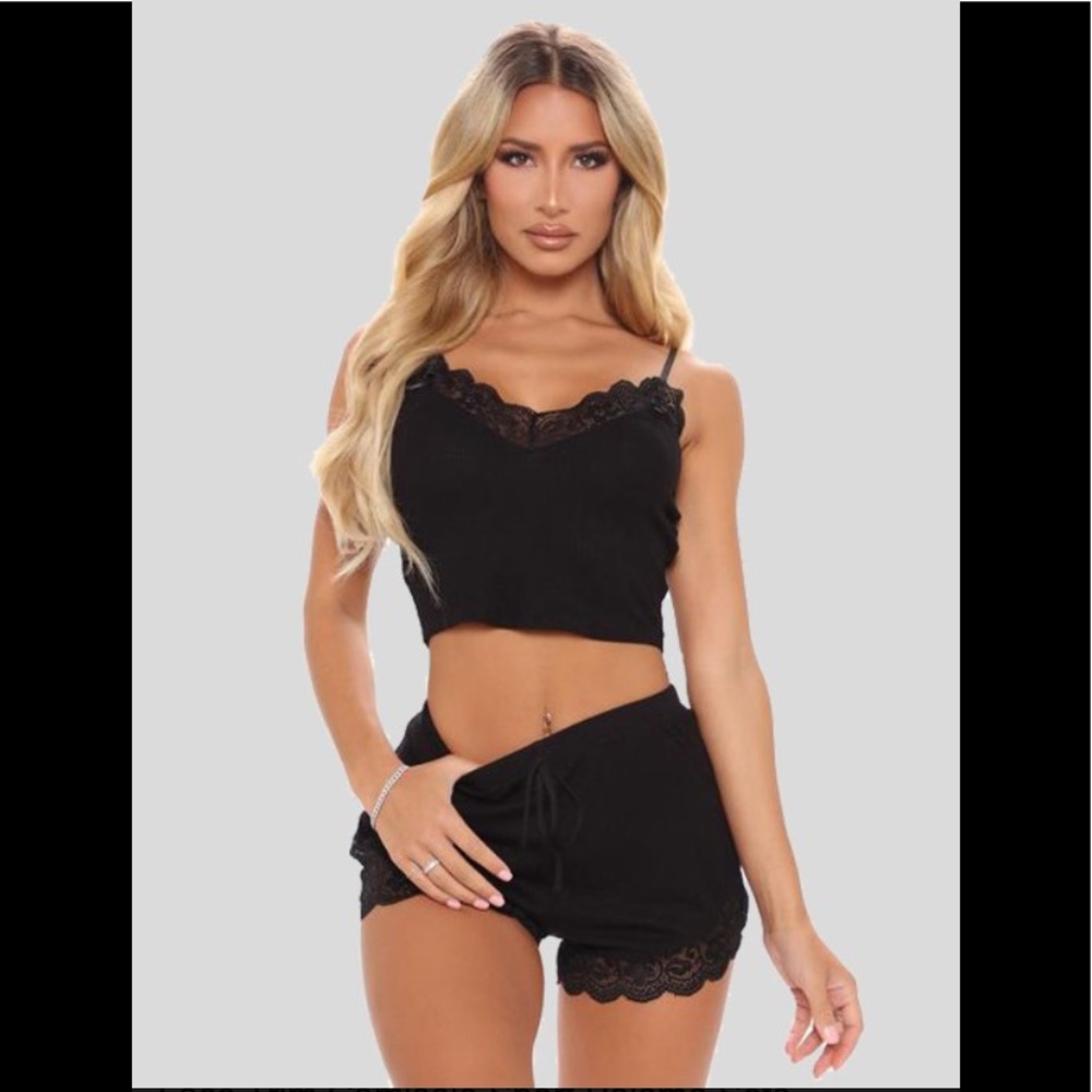 Sexy Black Lace Trim Rib Knit Crop Cami Top & Drawstring Shorts Sleepwear Set
